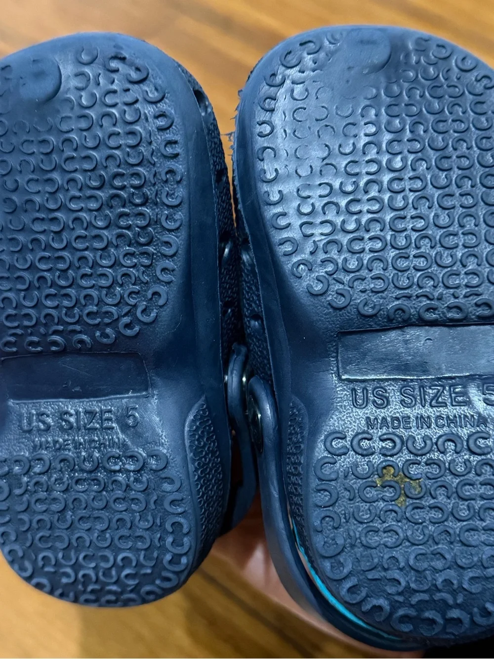 Kids Navy and Turquoise Slip-On Clogs - Unbranded